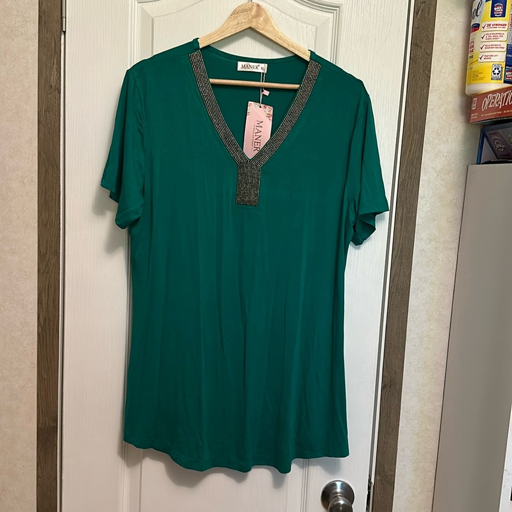 NWT MANER blouse